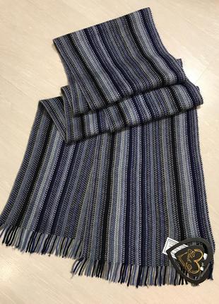 Дуже красивий і стильний брендовий в'язаний шарф в смужку.5 фото