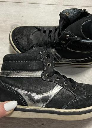 Кожаные деми ботиночки 31 размер стелька 19 см