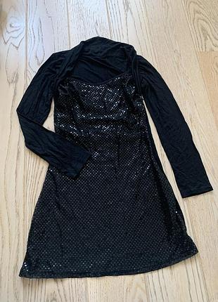 Ошатне чорне плаття в паєтках