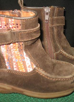 Підлозі сапожечки весна - осінь