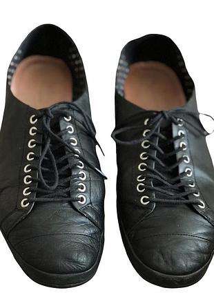 Шкіряні мокасини на шнурівці