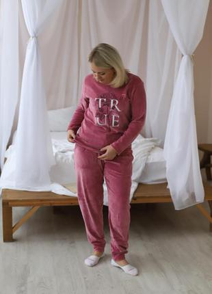 Батальный велюровый комплект
nicoletta 
турция