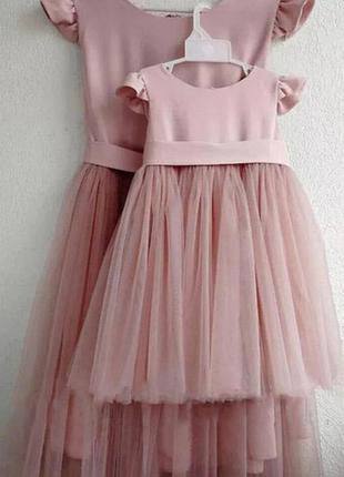 Нарядные платья family look мама и дочь