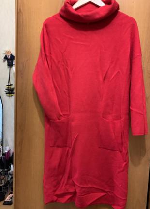 Шикарное красное платье.1 фото