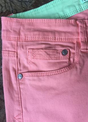 Стретч джинсы, яркие новые , размер s,коттон 98%,2% эластин6 фото