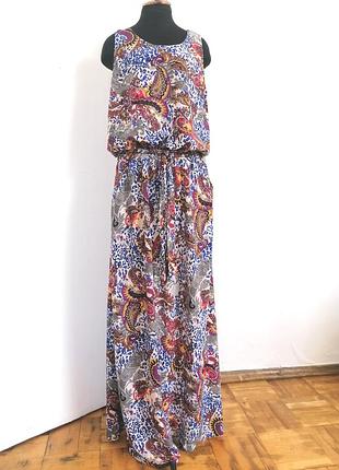 Сукня максі на спинці виріз