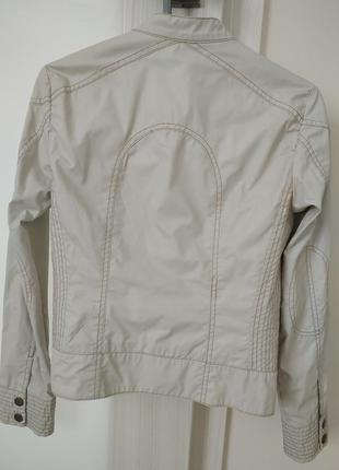 Стильна спортивна курточка бренду mng2 фото