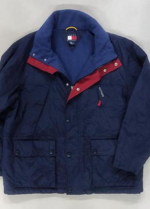 Tommy hilfiger  
красивая, легкая, утепленная куртка с капюшоном1 фото