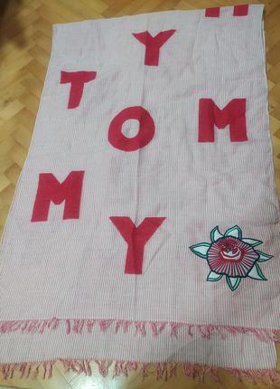 Бомбезный объемный шарф от tommy hilfiger
