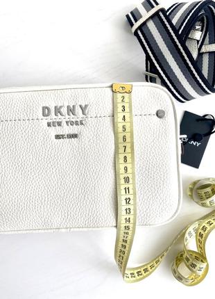 Жіноча брендова шкірчна сумка dkny thompson camera bag оригінал сумочка кросбоді дкну донна каран на подарунок дружині подарунок дівчині7 фото