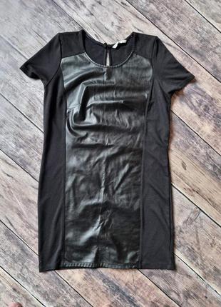 Черное платье с кожаными вставками. tu
