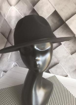 Шляпка федора с устойчивыми полями унисекс черная3 фото