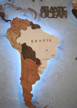 Картина на стену. карта мира (из дерева) с подсветкой на акриле многослойная
