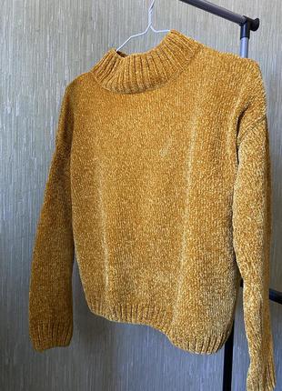 Велюровый, мягкий свитер pull&bear