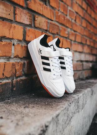 Кроссовки adidas forum