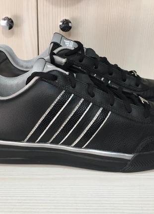 Оригинальные кроссовки adidas