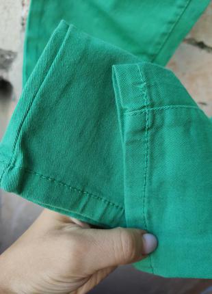 Зеленые джинсы с высокой посадкой h&m8 фото