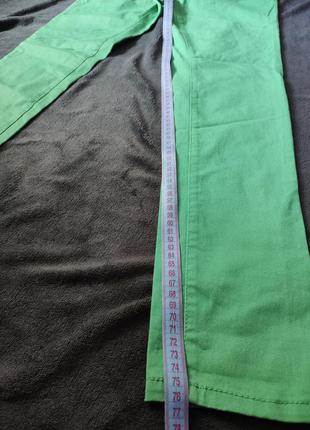 Зеленые джинсы с высокой посадкой h&m3 фото
