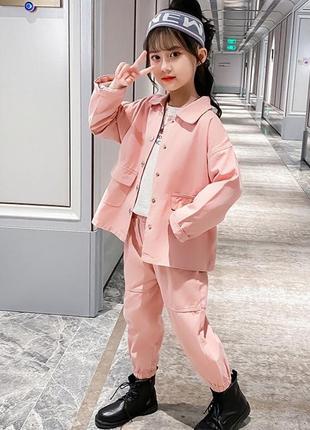 Стильный спортивный костюм