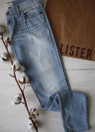 Джинсы hollister