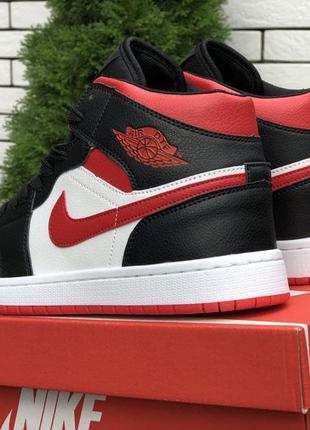 Р.41,42,44 кросівки nike air jordan (чорно/червоно/білі)3 фото