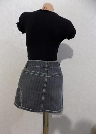 Юбка мини джинсовая серая фирменная geisha размер 423 фото