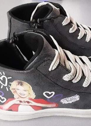 Високі кеди бренду disney серії violetta.
