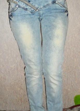 Джинси з низькою пасадкой
