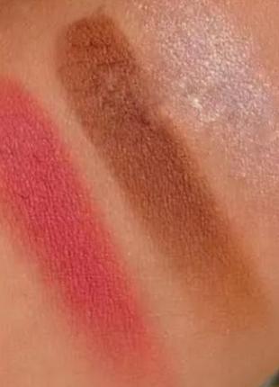 Контурная палетка marc jacobs o! mega x three powder blush-bronzer-highlight palette...