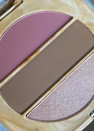 Контурная палетка marc jacobs o! mega x three powder blush-bronzer-highlight palette...