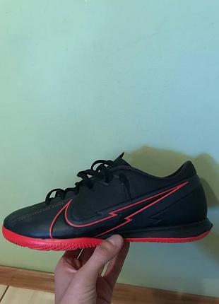Футзалки/бампы nike mercurial vapor/оригинал/в идеальном состоянии