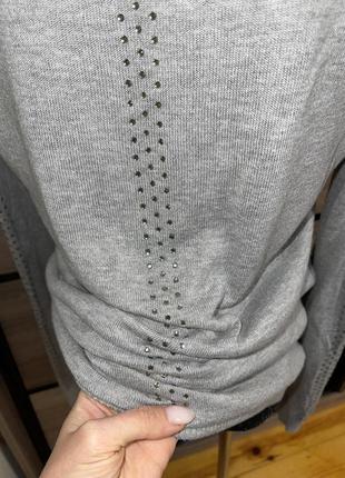 Удлиненный вискозный свитер джемпер кофточка со стразами💖5 фото