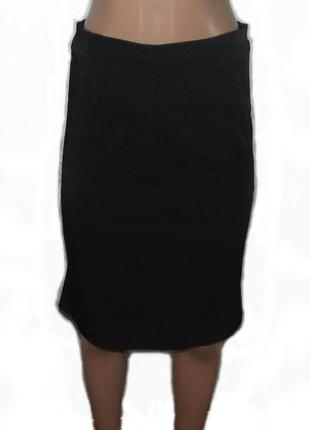 Спідниця олівець чорна зі складочками / офісний варіант / s