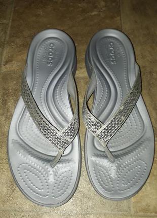 Шльопанци crocs w 10 .40-41 розмір.
