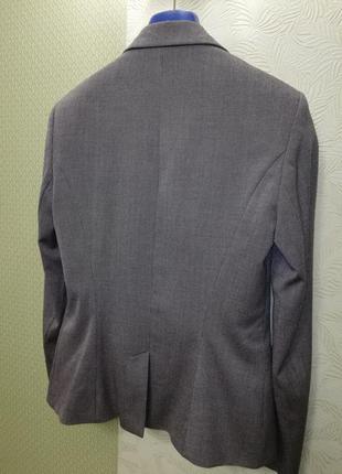 Стильний базовий піджак красивого сіро-коричневого відтінку7 фото