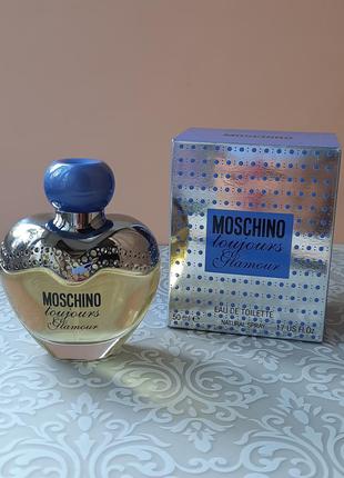 Toujours glamour moschino