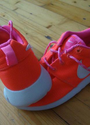 Кроссовки nike roshe run оригинал 35-36 размер