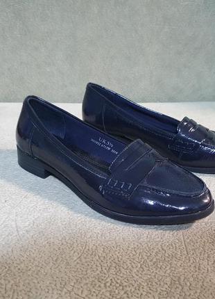 Кожаные,лаковые туфли marks&spenser