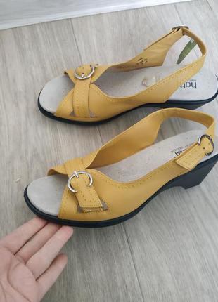 Кожаные босоножки hotter р. 40-41кожа
