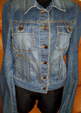Синя джинсова курточка fcuk р12-40 на ґудзички