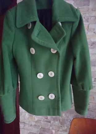 Гарне пальто р-р м