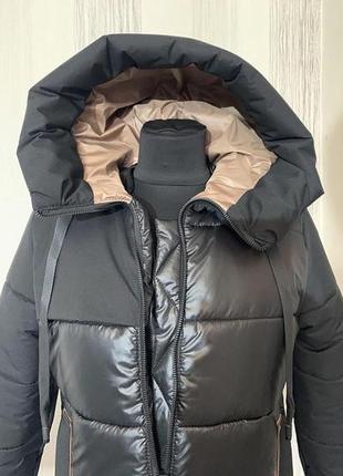 Практичный пуховик, зимняя куртка с капюшоном, размерчик 50.
