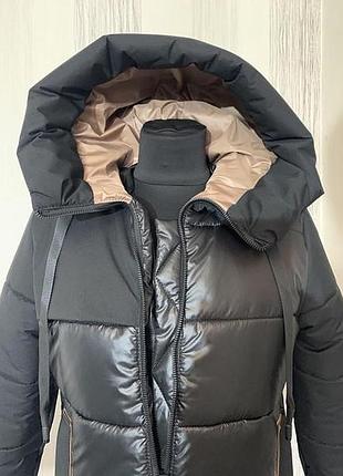 Практичный пуховик, зимняя куртка с капюшоном, размерчик 50.