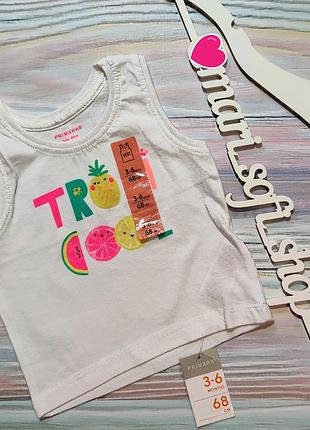Белая майка с ярким принтом primark р. 3-6 мес