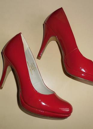 Туфли лак лодочки классика алый цвет