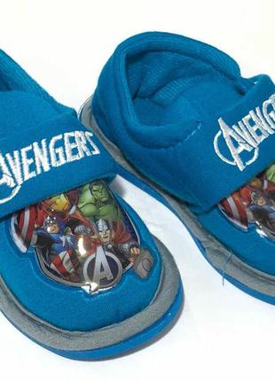 Тапки тапочки disney arditex avengers р. 24 (стелька 13.8см)2 фото