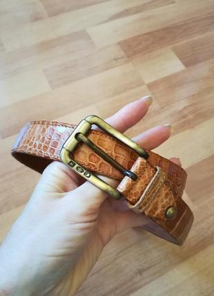 Кожаный ремень