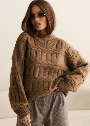Оверсайз свитер вязаный крупной вязки под горло свободный широкий крой коричневый7 фото