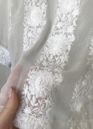 Блуза с вышивкой