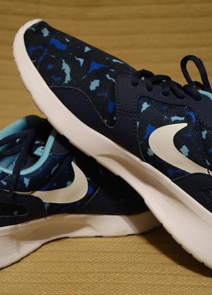 Відмінні легкі об'єднані кросівки nike women's kaishi print trainers 39 р.